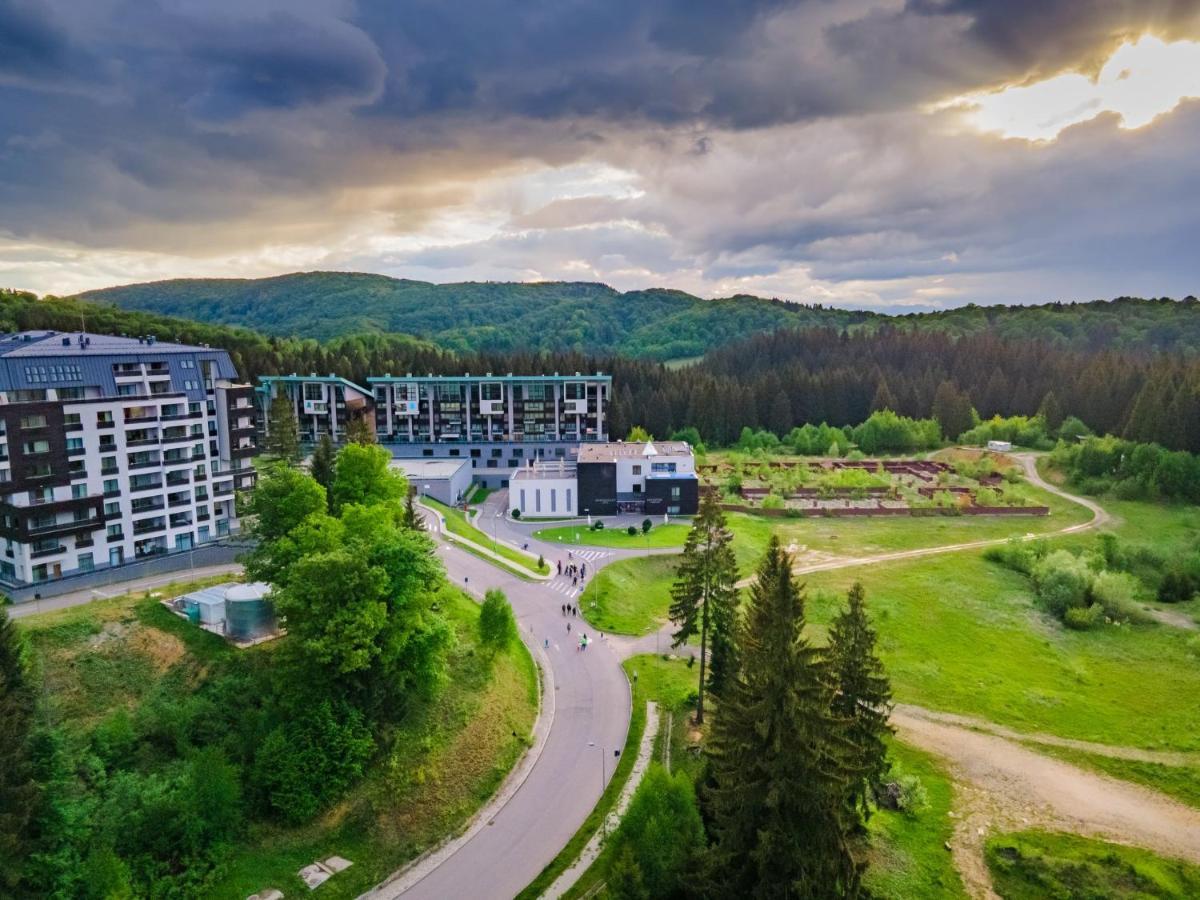 Silver Mountain Resort & Spa Poiana Brasov Exterior photo